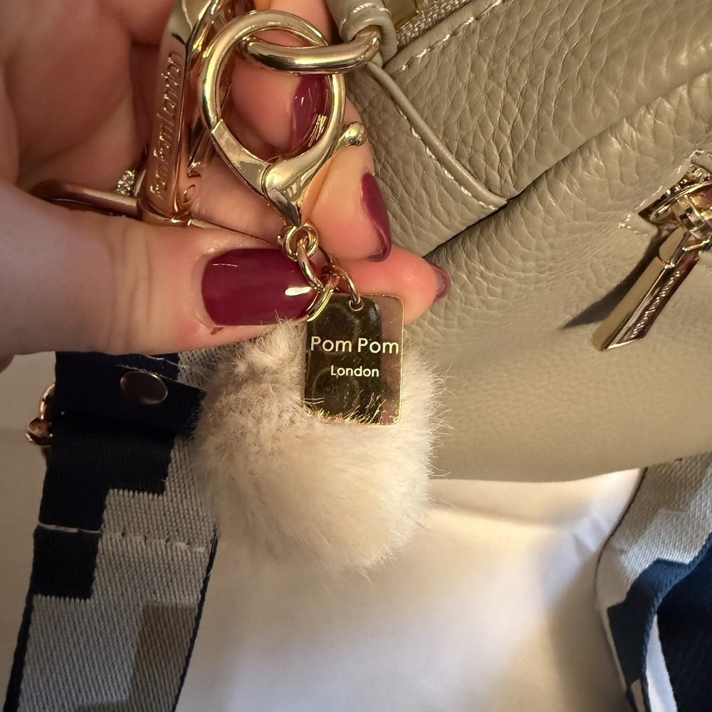 Pom Pom London Original Leather Crossbody Bag Purse Charm Light Gray NWOT - Picture 5 of 16